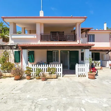 Apartment Il Bacio Del Sole By Barbarhouse Vieste